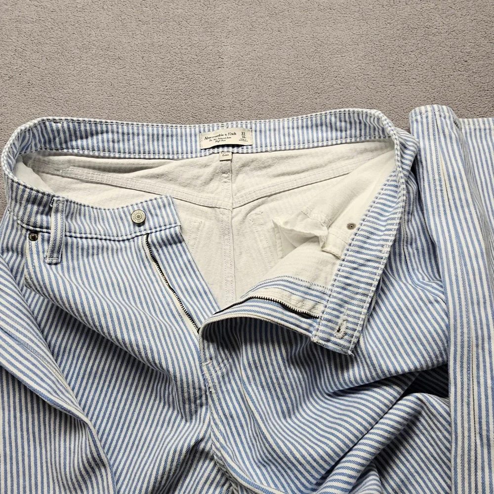 Abercrombie & Fitch 90s Relaxed Jean Womens 32 14R Blue White Striped Curve Love
